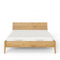 Łóżko dębowe z pełnym zagłówkiem na drewnianych nogach - Möbel Cloe